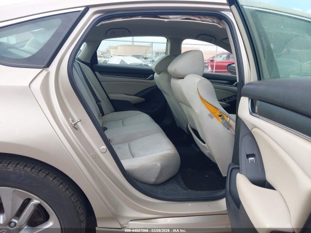1HGCV1F10KA040615 Honda ACCORD LX
