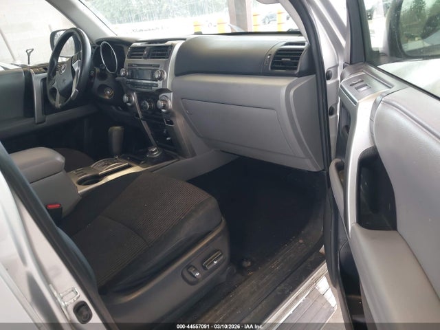 2013 TOYOTA 4RUNNER JTEBU5JR2D5112262 Photo 4