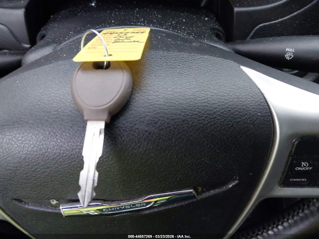 Продаж на аукціоні авто 2013 Chrysler 200 Touring, vin: 1C3CCBBB4DN545694, номер лоту: 44557269