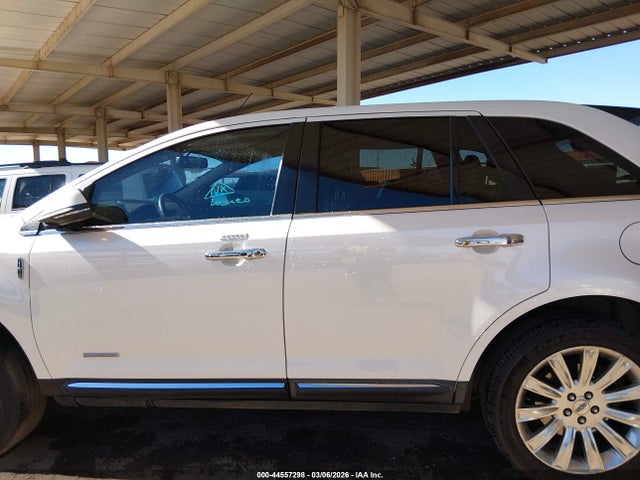 Lincoln MKX 2014 2LMDJ6JK1EBL13517 Image 14