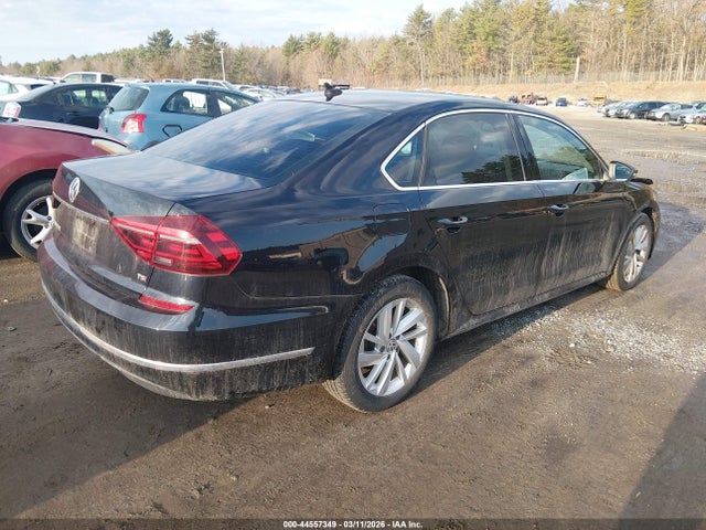1VWBA7A38JC003068 Volkswagen Passat 2.0t Se