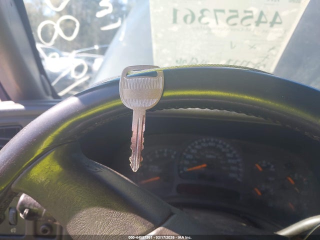 2003 Gmc Yukon Slt მანქანა იყიდება აუქციონზე, vin: 1GKEC13ZX3R196840, აუქციონის ნომერი: 44557361