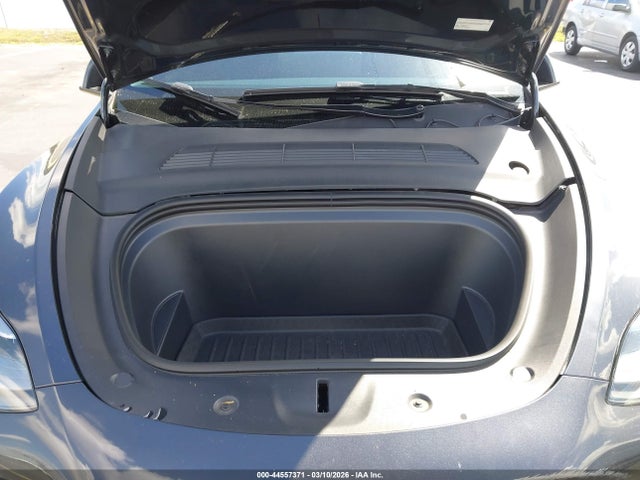 2025 TESLA MODEL Y 7SAYGDEEXSA368362 Photo 9