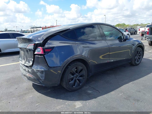 2025 TESLA MODEL Y 7SAYGDEEXSA368362 Photo 3