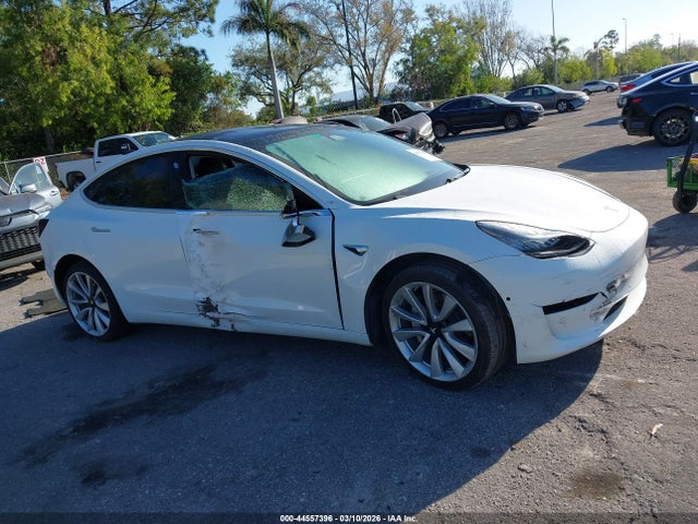 2019 TESLA MODEL 3 5YJ3E1EB5KF200066 Photo 0