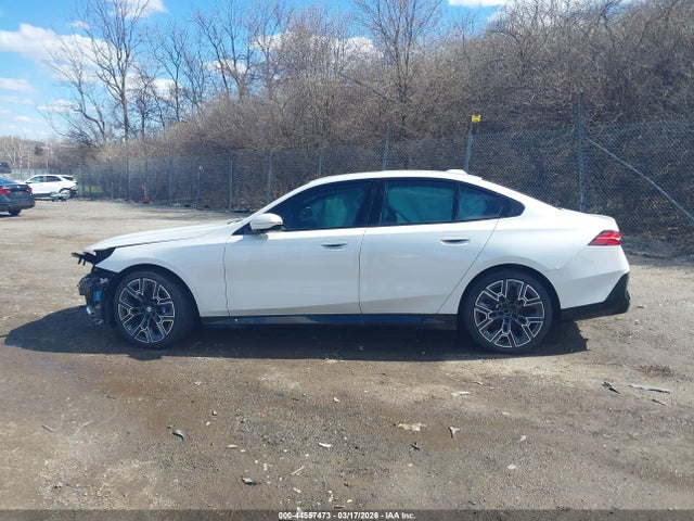 44557473 :رقم المزاد ، WBA53FJ00SCU15462 vin ، 2025 Bmw 530i Xdrive مزاد بيع