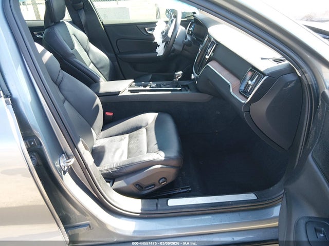 2021 VOLVO S60 7JRA22TK3MG095546 Photo 4