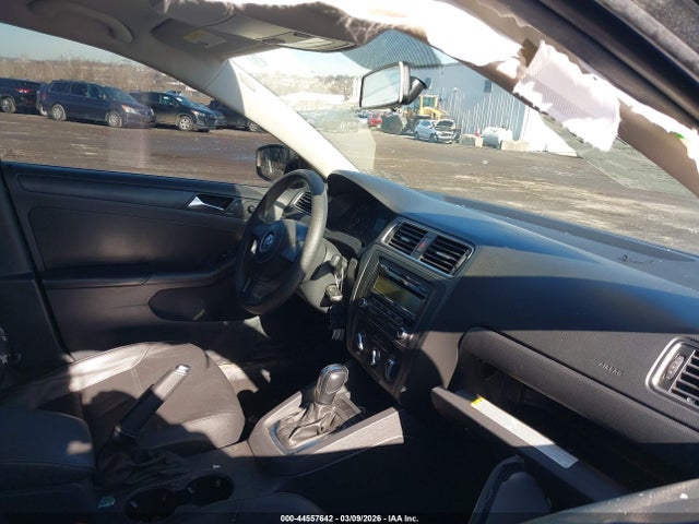 44557642 :رقم المزاد ، 3VWDZ7AJ3BM097019 vin ، 2011 Volkswagen Jetta 2.5l Se مزاد بيع