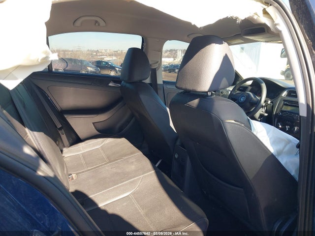 44557642 :رقم المزاد ، 3VWDZ7AJ3BM097019 vin ، 2011 Volkswagen Jetta 2.5l Se مزاد بيع