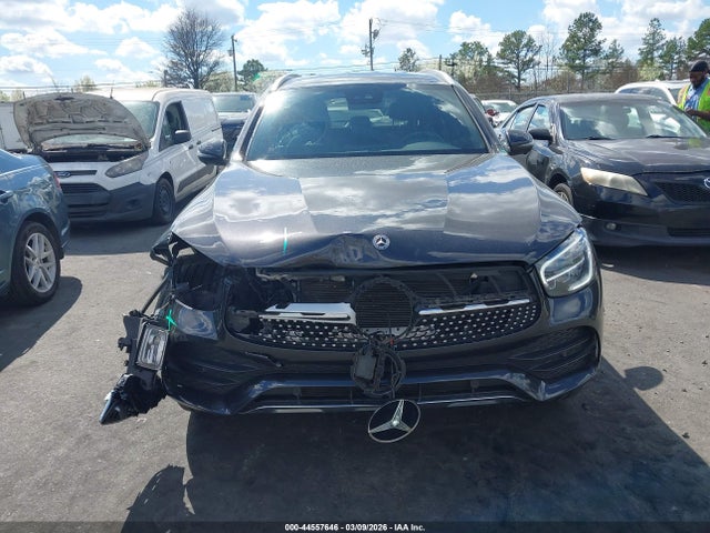 44557646 :رقم المزاد ، W1N0G8DB1NV333106 vin ، 2022 Mercedes-benz Glc 300 Suv مزاد بيع