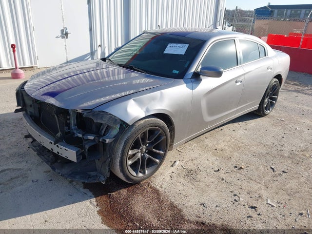 44557647 :رقم المزاد ، 2C3CDXHG2GH355063 vin ، 2016 Dodge Charger Sxt مزاد بيع