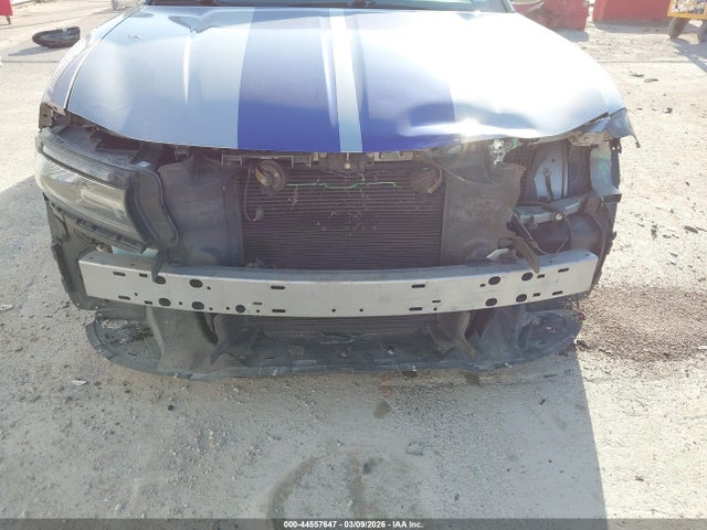 44557647 :رقم المزاد ، 2C3CDXHG2GH355063 vin ، 2016 Dodge Charger Sxt مزاد بيع