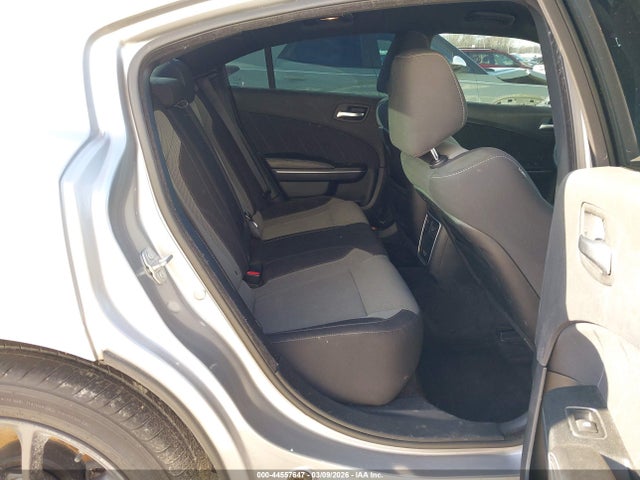 44557647 :رقم المزاد ، 2C3CDXHG2GH355063 vin ، 2016 Dodge Charger Sxt مزاد بيع
