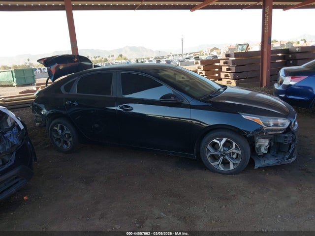 3KPF24AD1KE133616 KIA Forte Lxs