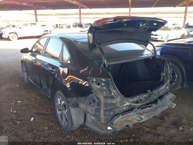 3KPF24AD1KE133616 KIA Forte Lxs