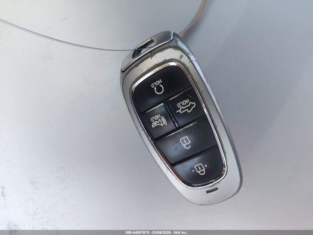 44557670 :رقم المزاد ، 5NTJCDAE5NH038512 vin ، 2022 Hyundai Santa Cruz Sel مزاد بيع