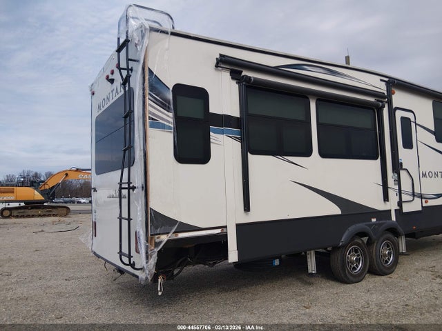4YDF32329M4703893 Keystone Rv