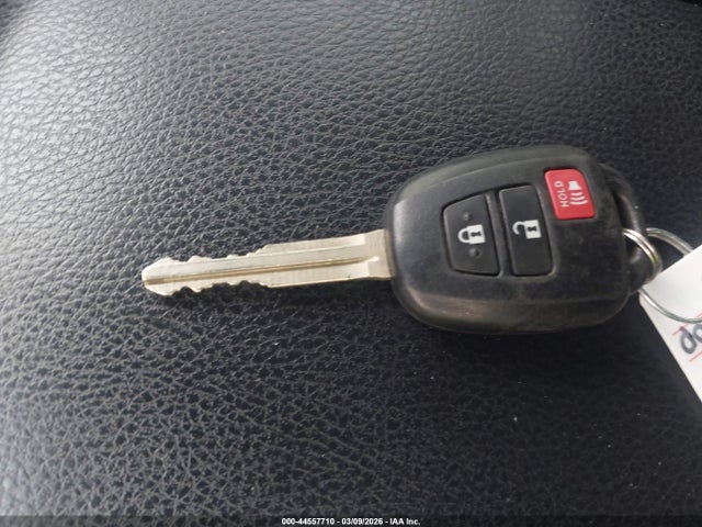 JTMWFREV9HJ113405 Toyota Rav4 Xle
