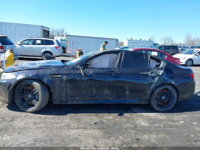 44557795 :رقم المزاد ، WBSFV9C5XDC772509 vin ، 2013 Bmw M5 مزاد بيع