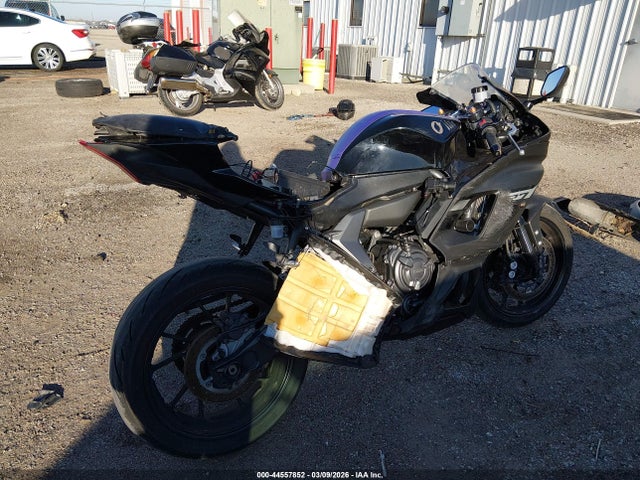 2024 YAMAHA YZFR7 JYARM38E5RA014203 Photo 3
