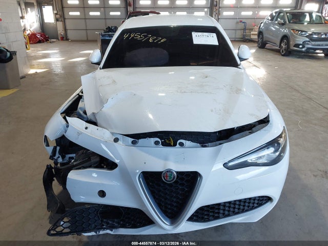 Alfa Romeo Giulia Awd 2018 ZARFAEDN3J7576674 Image 11