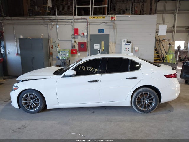 Alfa Romeo Giulia Awd 2018 ZARFAEDN3J7576674 Image 13