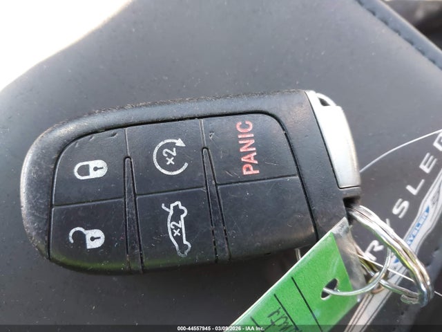 Продаж на аукціоні авто 2016 Chrysler 300 Touring, vin: 2C3CCARGXGH262712, номер лоту: 44557945