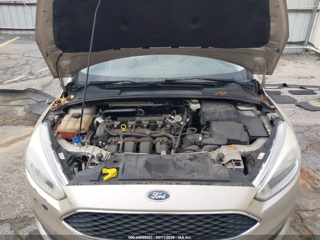 44558057 :رقم المزاد ، 1FADP3F28HL221028 vin ، 2017 Ford Focus Se مزاد بيع