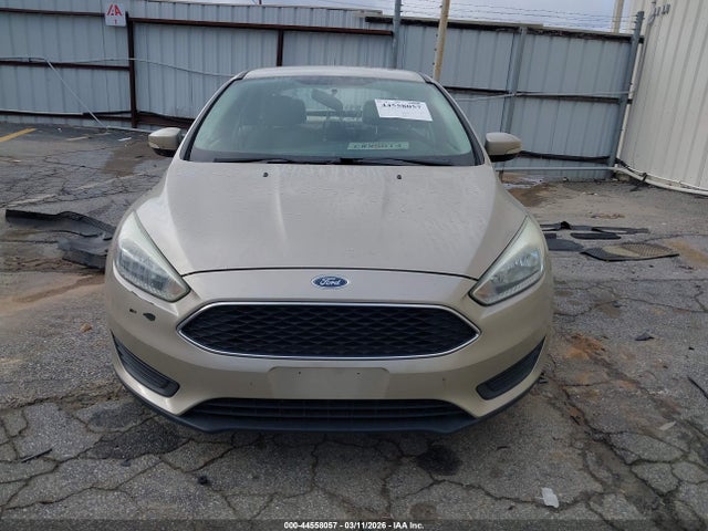 44558057 :رقم المزاد ، 1FADP3F28HL221028 vin ، 2017 Ford Focus Se مزاد بيع