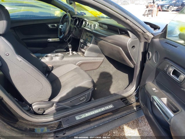 2019 FORD MUSTANG 1FA6P8CF2K5182686 Photo 4