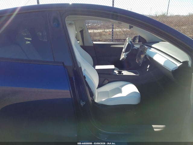 2023 TESLA MODEL Y 7SAYGDEFXPF870940 Photo 4