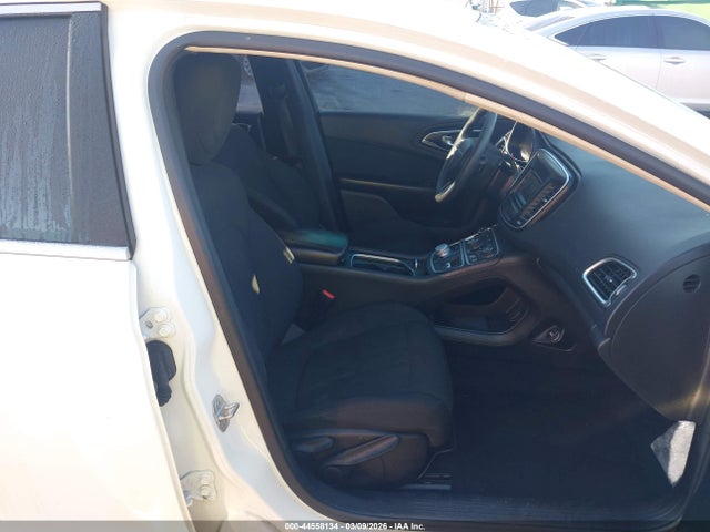 2015 CHRYSLER 200 1C3CCCAB0FN687132 Photo 4