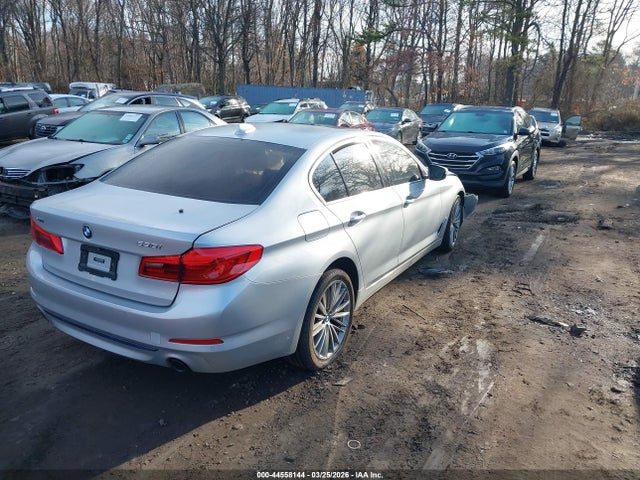 44558144 :رقم المزاد ، WBAJA7C56KWW37618 vin ، 2019 Bmw 530i Xdrive مزاد بيع