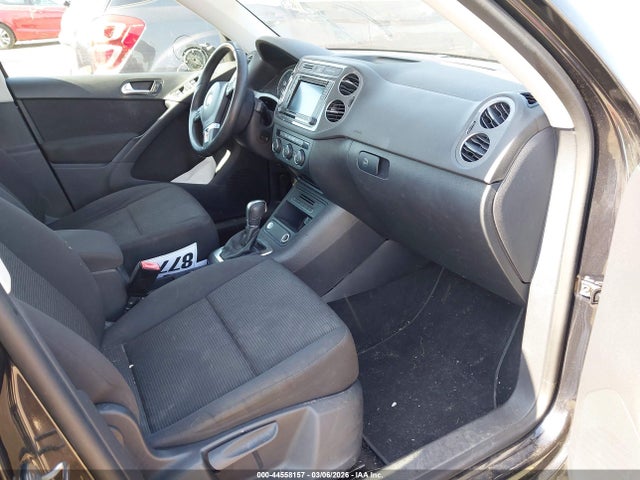 WVGBV7AX2HK054281 Volkswagen Tiguan 2.0t/2.0t S