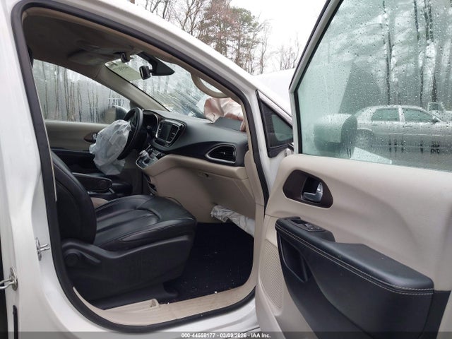 44558177 :رقم المزاد ، 2C4RC1DG2MR505495 vin ، 2021 Chrysler Voyager Lxi مزاد بيع