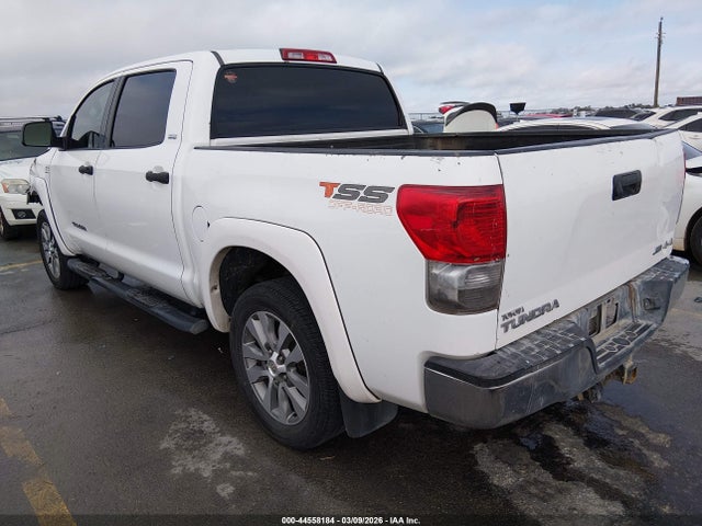 2013 TOYOTA TUNDRA 5TFDW5F15DX313054 Photo 2
