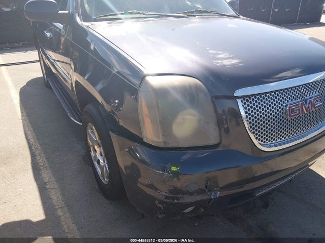 44558212 :رقم المزاد ، 1GKFK63848J211740 vin ، 2008 Gmc Yukon Denali مزاد بيع