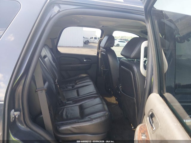 44558212 :رقم المزاد ، 1GKFK63848J211740 vin ، 2008 Gmc Yukon Denali مزاد بيع