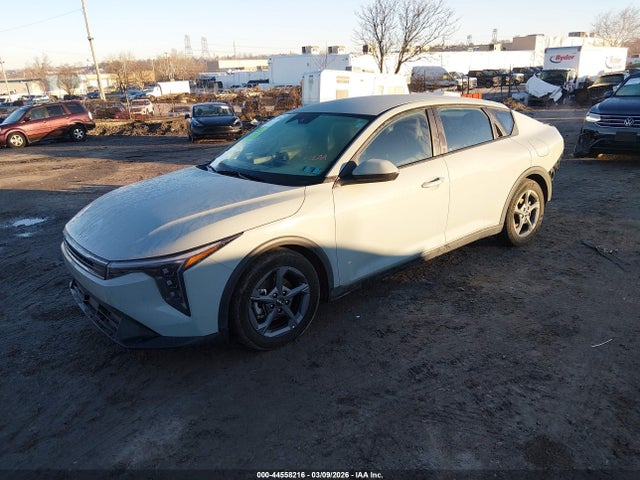 2025 Kia K4 Lxs მანქანა იყიდება აუქციონზე, vin: 3KPFT4DE2SE045823, აუქციონის ნომერი: 44558216