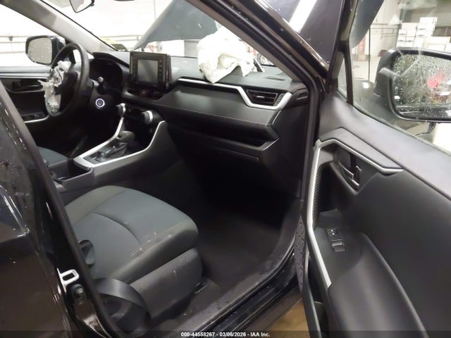 44558267 :رقم المزاد ، 2T3G1RFVXNC307568 vin ، 2022 Toyota Rav4 Le مزاد بيع