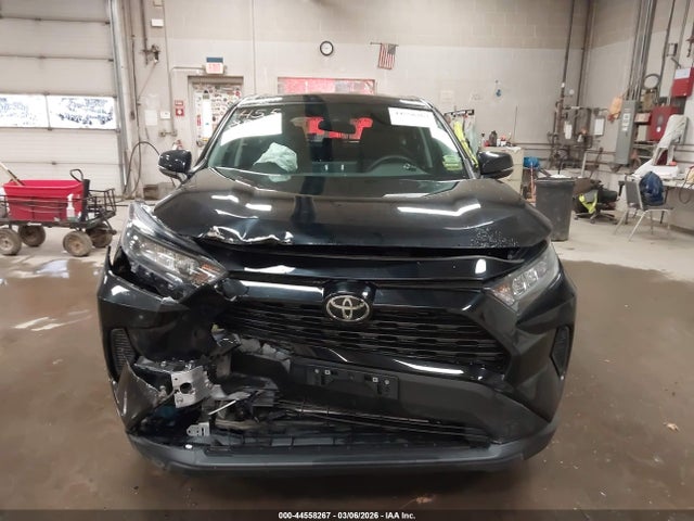 44558267 :رقم المزاد ، 2T3G1RFVXNC307568 vin ، 2022 Toyota Rav4 Le مزاد بيع