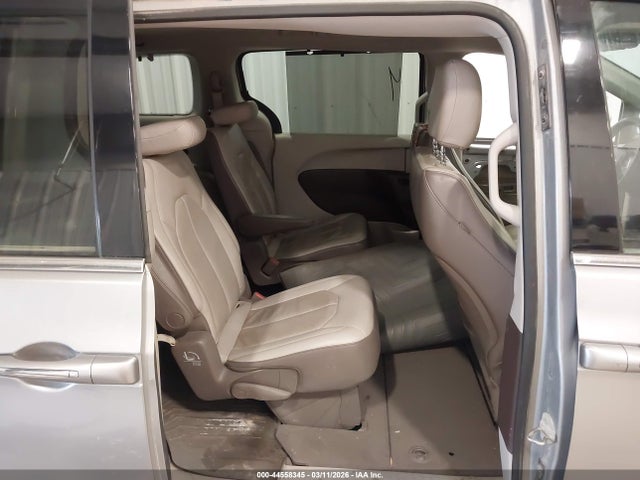 2018 CHRYSLER PACIFICA 2C4RC1BG0JR141771 Photo 7