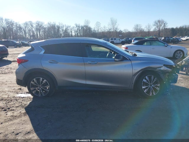 2018 Infiniti Qx30 Luxury მანქანა იყიდება აუქციონზე, vin: SJKCH5CR9JA057075, აუქციონის ნომერი: 44558370