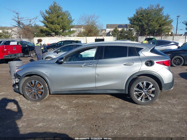 2018 Infiniti Qx30 Luxury მანქანა იყიდება აუქციონზე, vin: SJKCH5CR9JA057075, აუქციონის ნომერი: 44558370