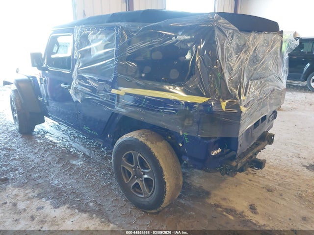 2018 JEEP WRANGLER UNLIMITED 1C4HJXDG0JW316397 Photo 2