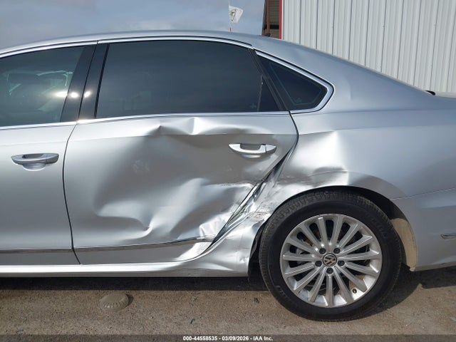44558535 :رقم المزاد ، 1VWBT7A33HC061853 vin ، 2017 Volkswagen Passat 1.8t Se مزاد بيع