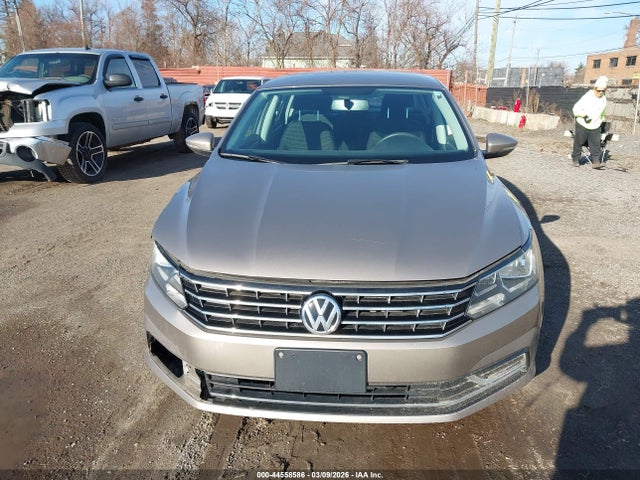 Aukcja sprzedaży 2016 Volkswagen Passat 1.8t S, vin: 1VWAT7A30GC011180, numer aukcji: 44558586