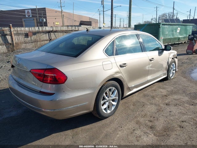 Aukcja sprzedaży 2016 Volkswagen Passat 1.8t S, vin: 1VWAT7A30GC011180, numer aukcji: 44558586