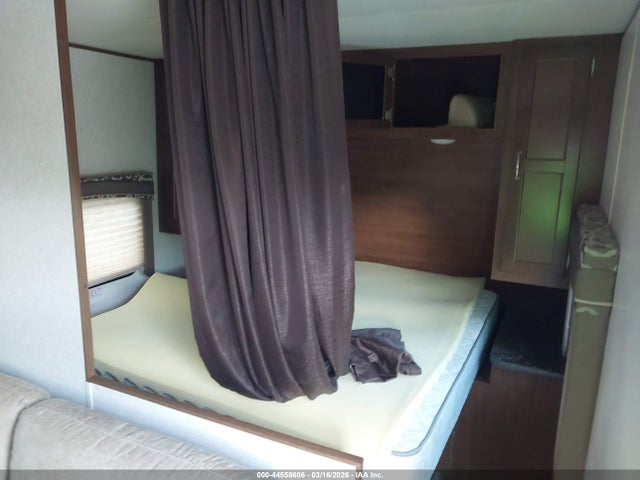 1UJBJ0BNXH1TB0219 Jayco Travel Trailer