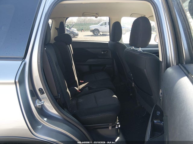 Продаж на аукціоні авто 2016 Mitsubishi Outlander Es, vin: JA4AZ3A32GZ052718, номер лоту: 44558611
